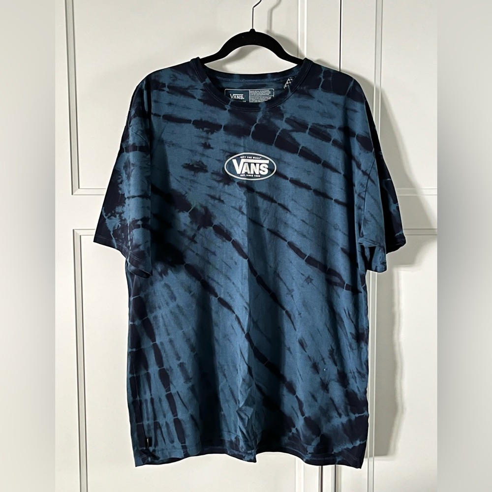 Vans Blue and Black Short Sleeve Tee size XL